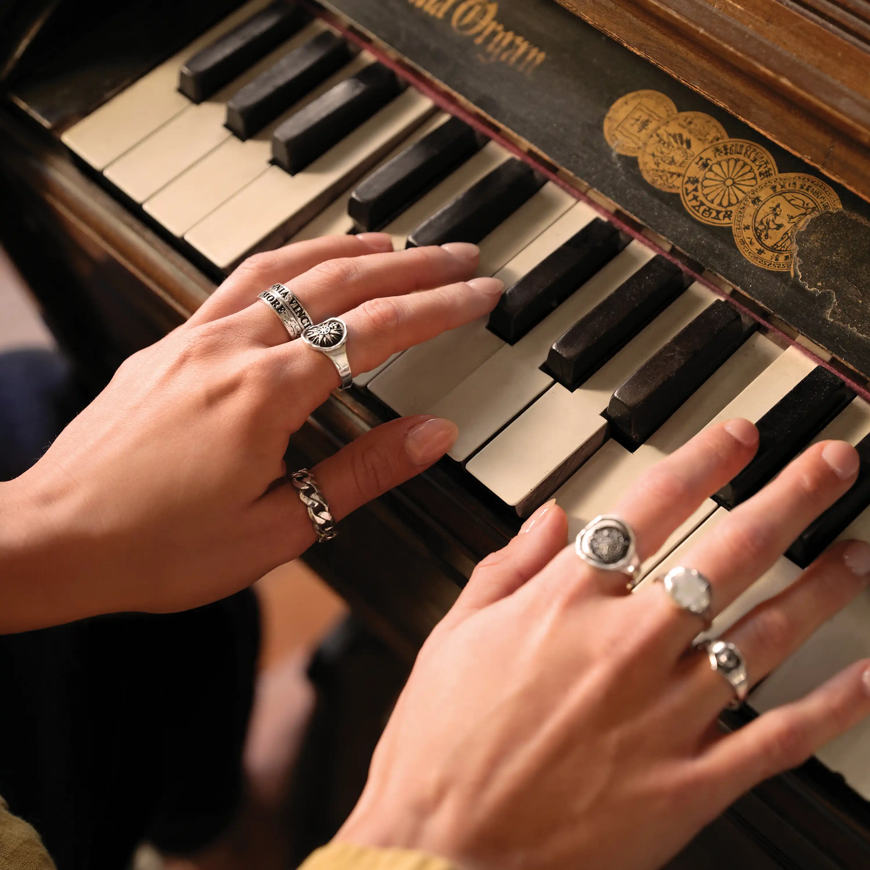 Direction Cigar Band Ring - Image 3